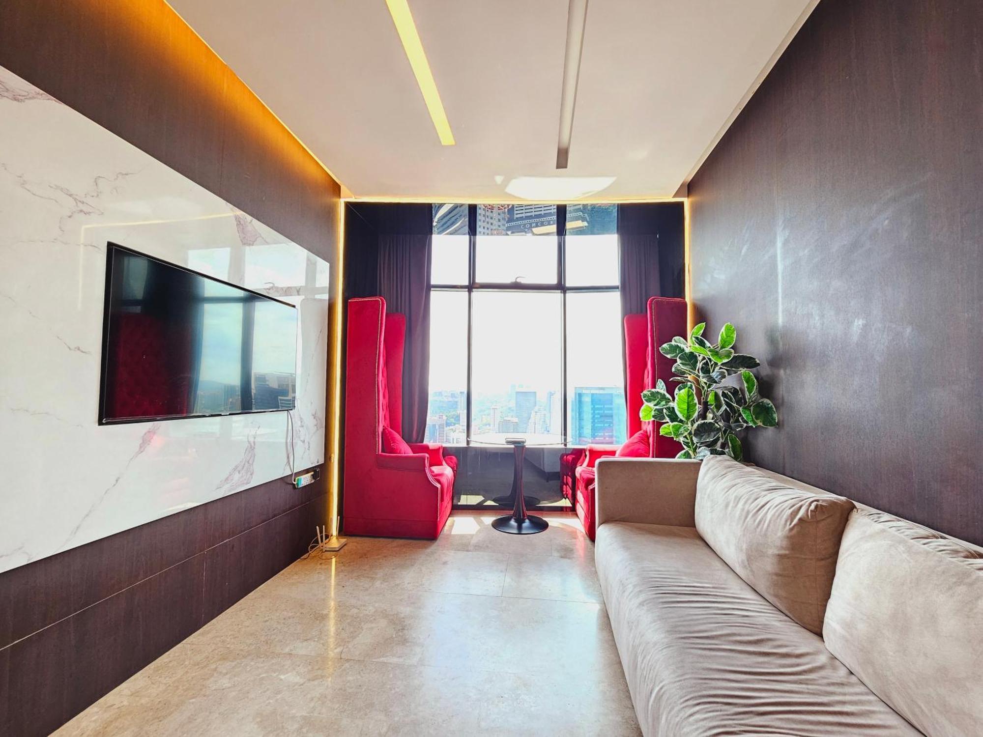 Sky Suites Klcc By Staylar 쿠알라룸푸르 외부 사진